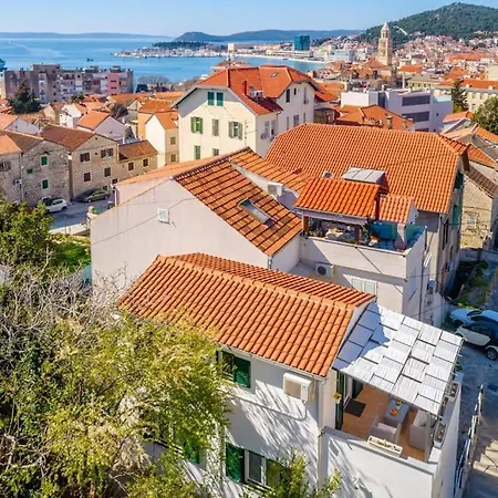 Sun House In The Centre *